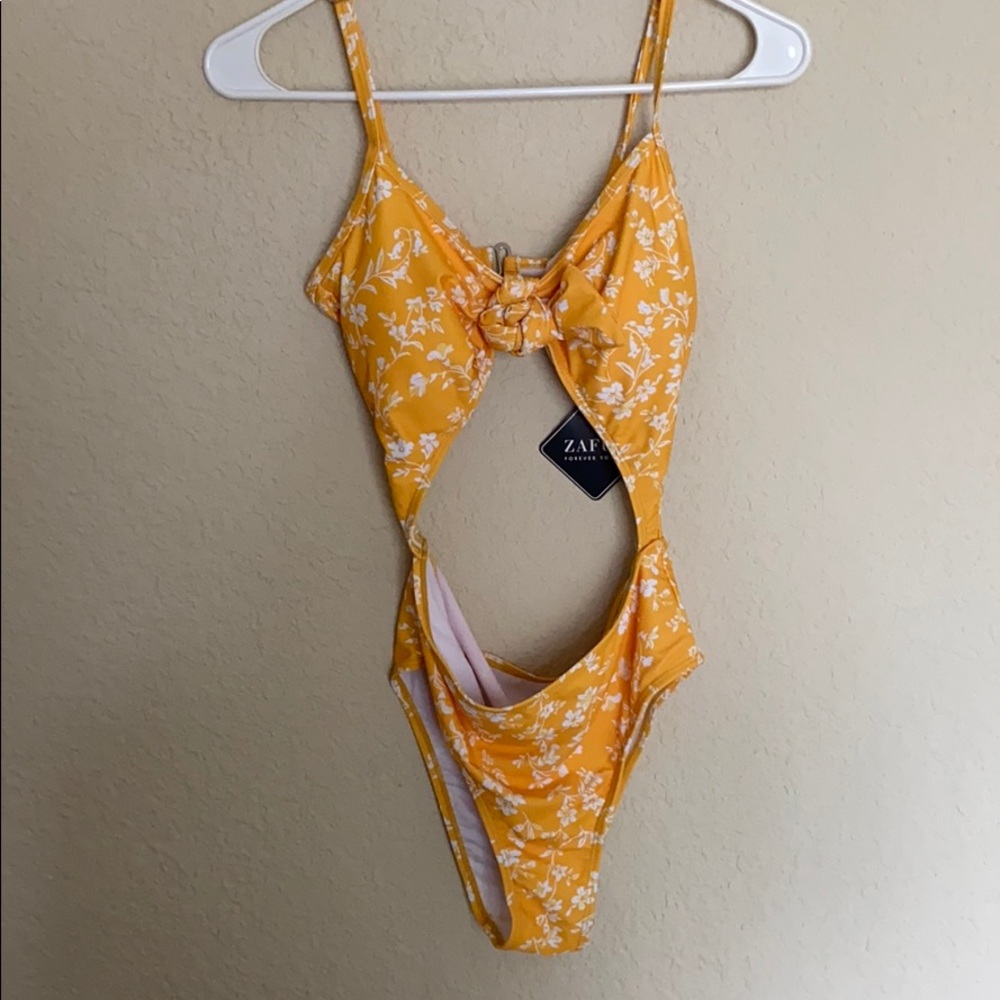 One piece bathing suit